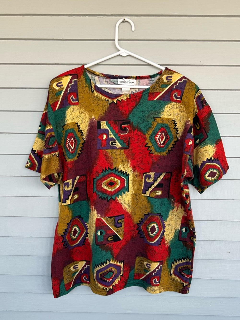 Cristina Short Sleeve Geometric Print Tee in Red, Green & Gold #boho #festival